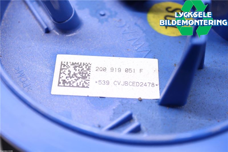 Volkswagen VW POLO VI 18->> Bränslepump El