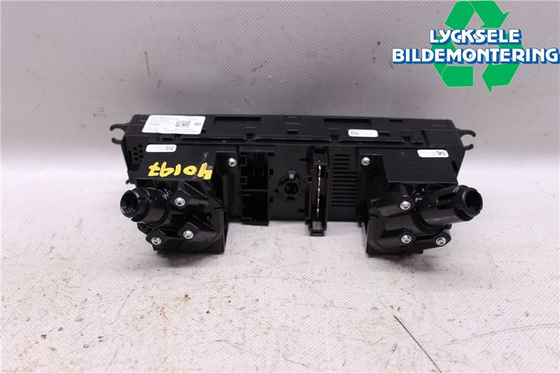 Volkswagen VW POLO VI 18->> Ac Styrenhet Ac Manöveren