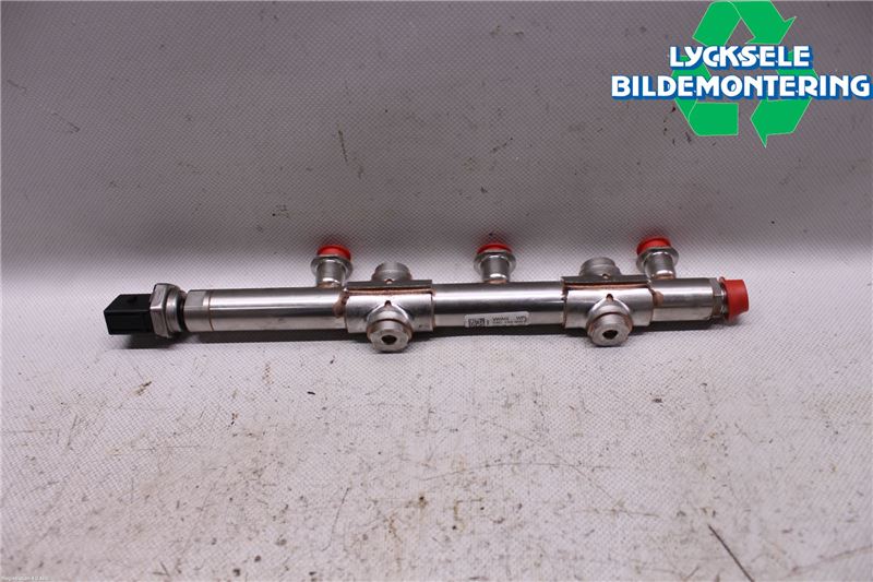 Volkswagen VW POLO VI 18->> Inj. Fuelrail