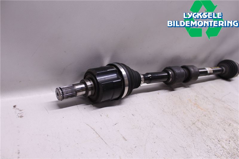 Kia SPORTAGE (QL) 16-21 Drivaxel Fram Höger