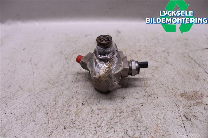 Volkswagen VW POLO 10-17 Bränsle Insppump Bensin