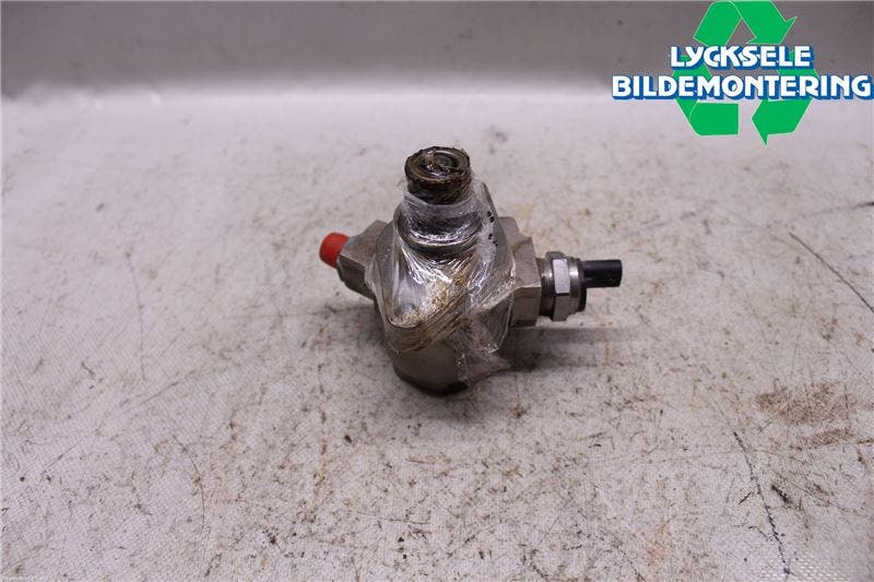 Volkswagen VW POLO 10-17 Bränsle Insppump Bensin