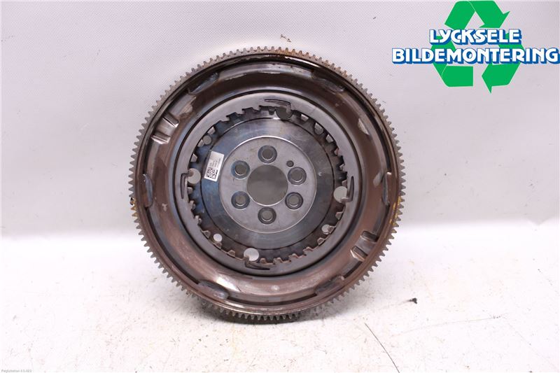 Volkswagen VW POLO 10-17 Svänghjul Aut