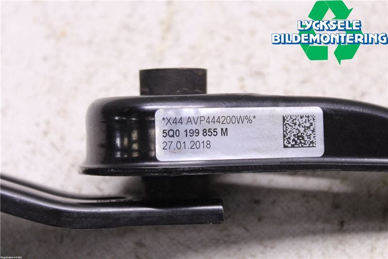 Seat LEON 13-20 Motorfäste