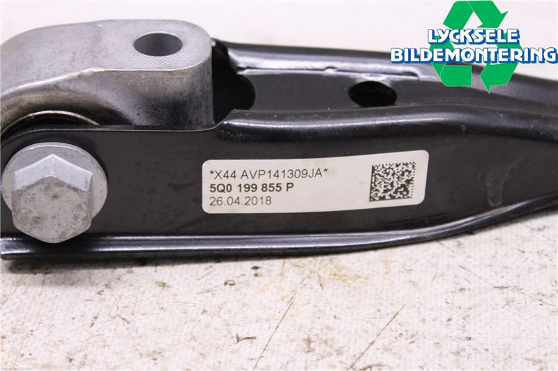 Volkswagen VW GOLF / E-GOLF VII 13-20 Motorfäste