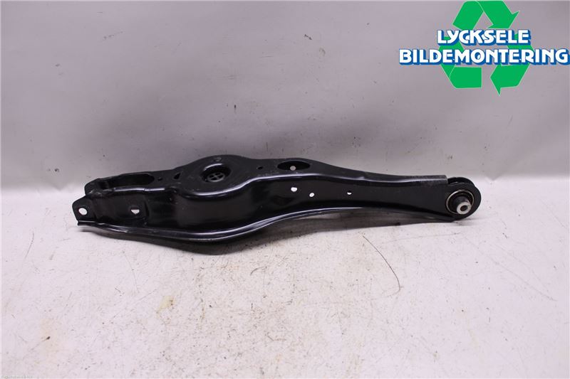 Volkswagen VW GOLF / E-GOLF VII 13-20 Bärarm Bak Höger