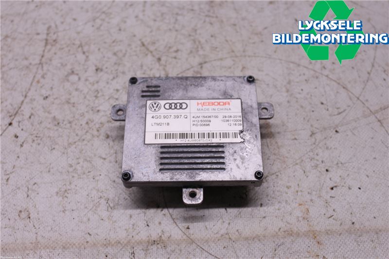 Audi A6 ALLROAD 12-18 Styrenhet Strålkastare