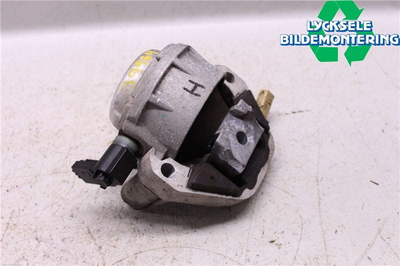 Audi A6 ALLROAD 12-18 Motorkudde