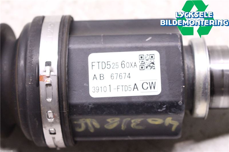 Mazda CX-3 Drivaxel Fram Vänster