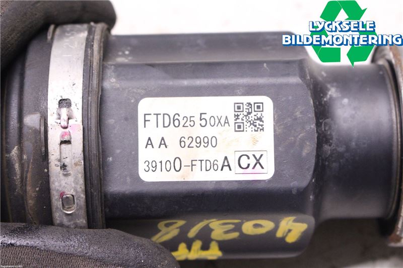 Mazda CX-3 Drivaxel Fram Höger