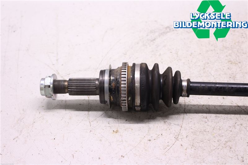 Mazda CX-3 Drivaxel Bak Höger