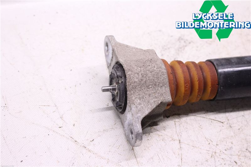 Mazda CX-3 Stötdämpare Bak