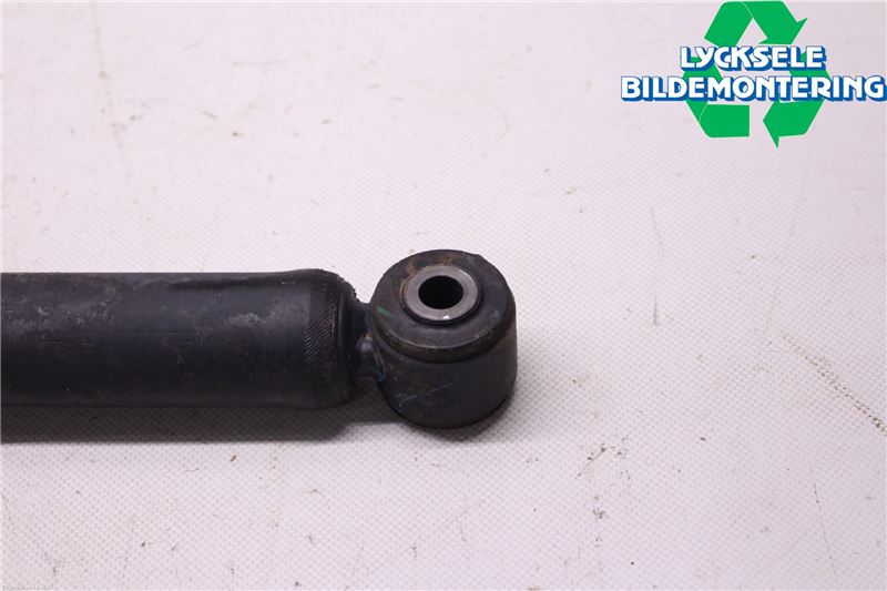 Mazda CX-3 Stötdämpare Bak