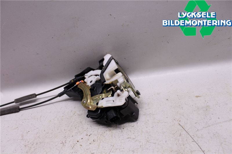 Mitsubishi L200 06-15 Låskista-Dörrlås