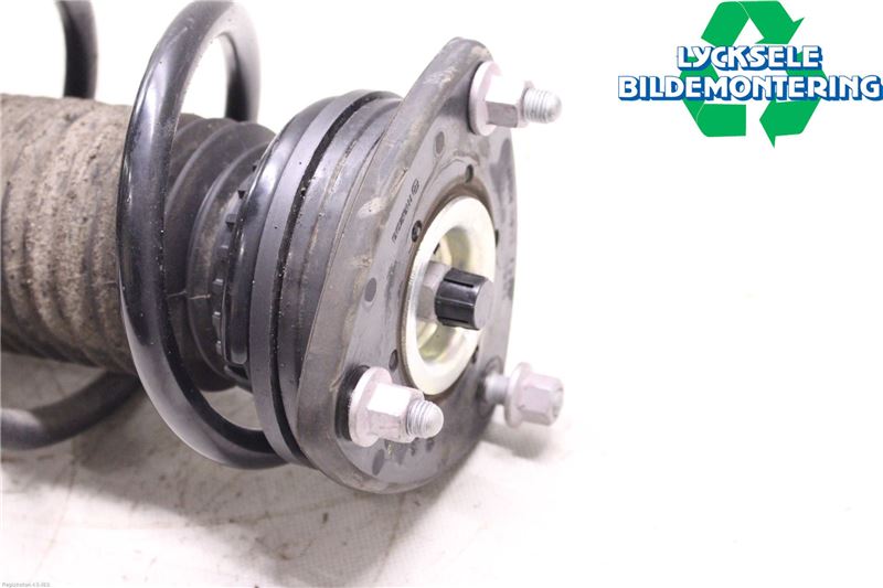 Mazda CX-3 Fjäderben Fram Höger