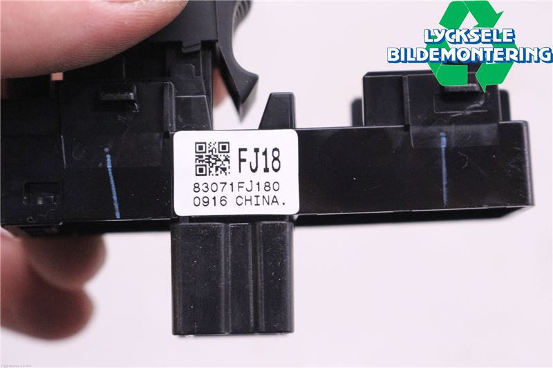 Subaru FORESTER SJ 13-18 Strömställare Elhiss