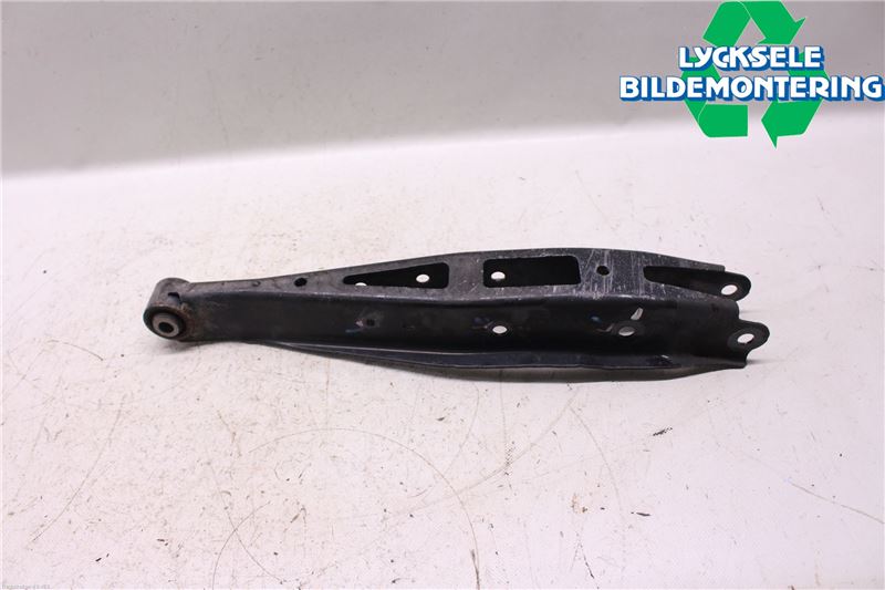 Subaru FORESTER SJ 13-18 Bärarm Bak Vänster