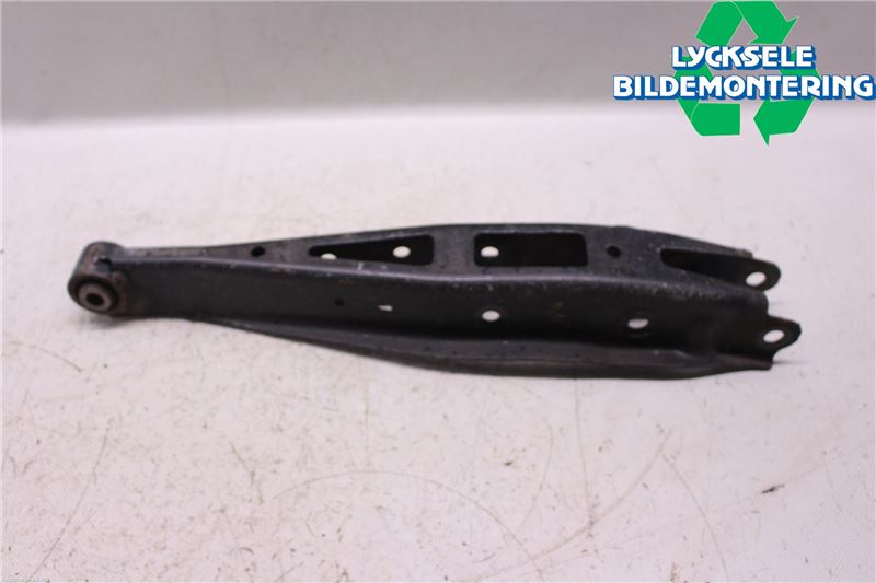 Subaru FORESTER SJ 13-18 Bärarm Bak Höger