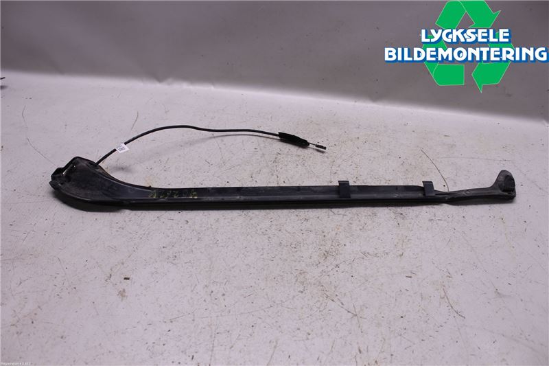 Volkswagen VW TIGUAN 16-24 List Bak-Baklucka