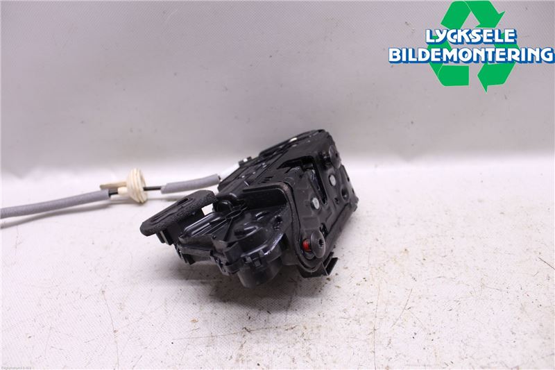Volkswagen VW TIGUAN 16-24 Låskista-Dörrlås