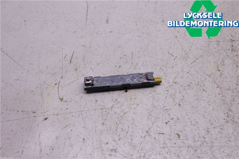 Volkswagen VW TIGUAN 16-24 Antennförstärkare