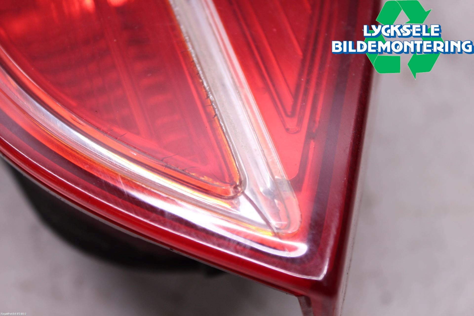 Hyundai SANTA FE 13-18 Bakljus Lucka Hö