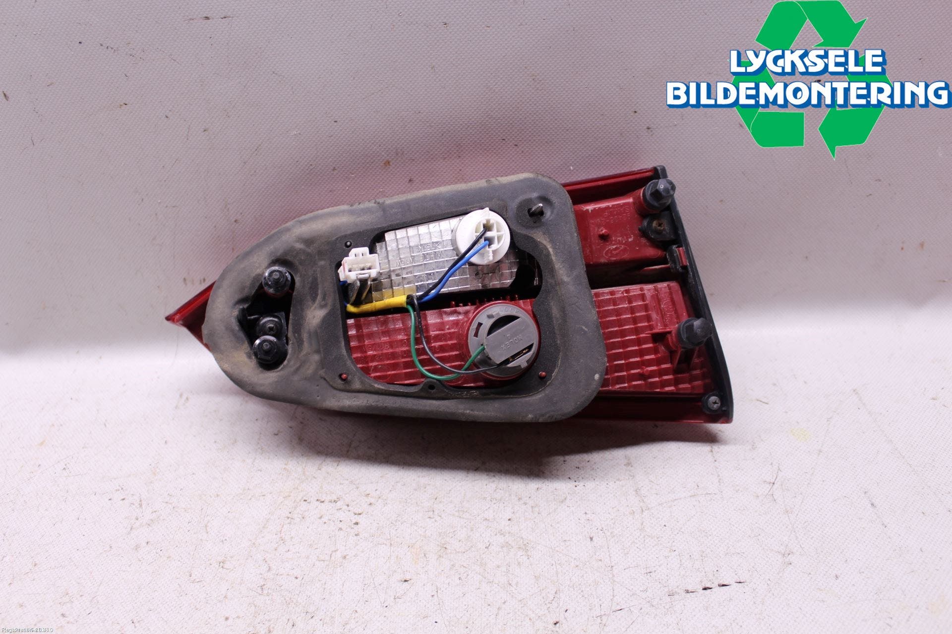 Hyundai SANTA FE 13-18 Bakljus Lucka Hö