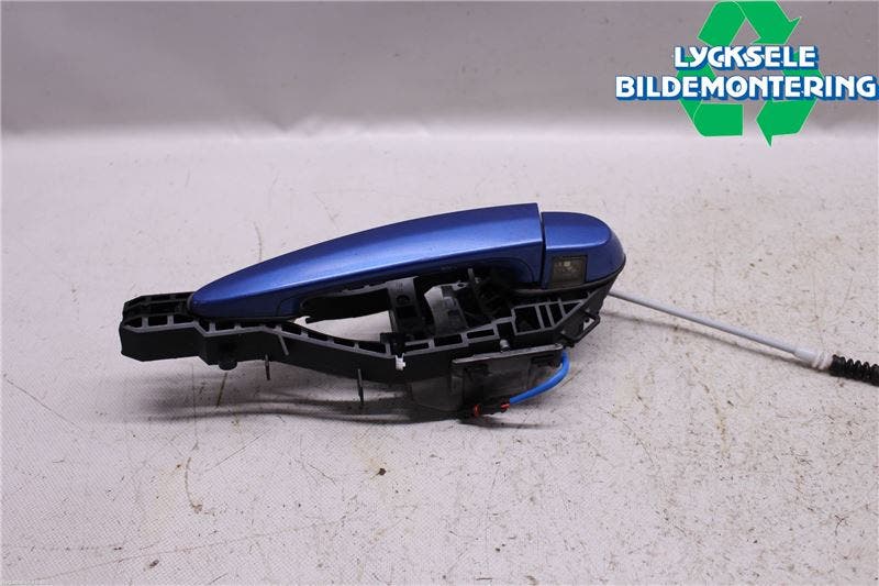 BMW 3 F30/F31/F80 12-19 Dörrhandtag Yttre Vä