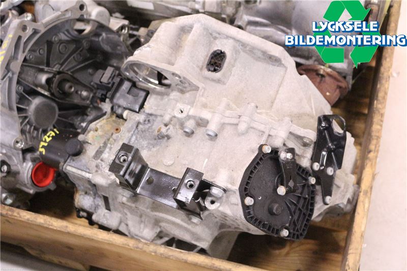 Volkswagen VW POLO 10-17 Växellåda Automat