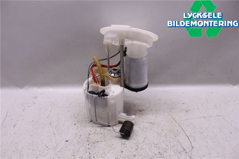 BMW 3 F30/F31/F80 12-19 Bränslepump El