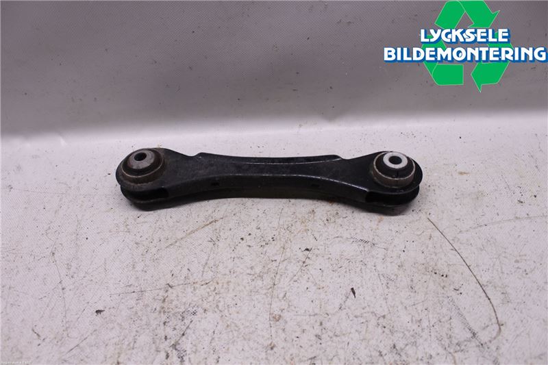 BMW 3 F30/F31/F80 12-19 Bärarm Bak Vänster