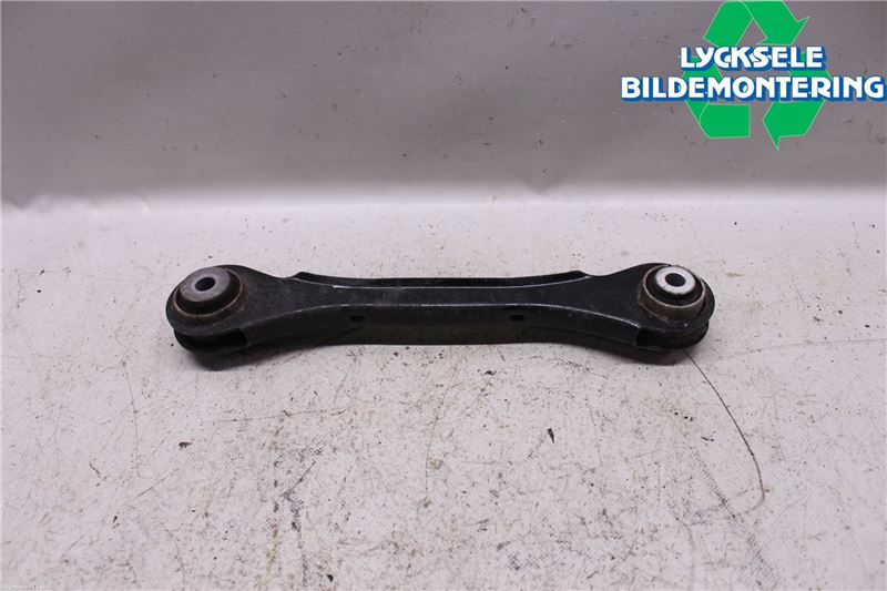 BMW 3 F30/F31/F80 12-19 Bärarm Bak Vänster
