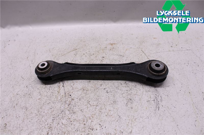 BMW 3 F30/F31/F80 12-19 Bärarm Bak Höger