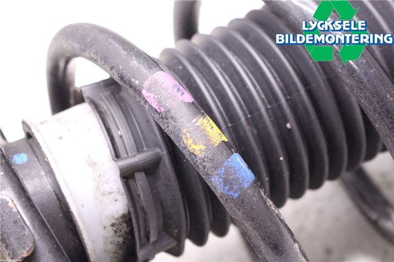 Ford KUGA 08-12 Fjäderben Fram Höger