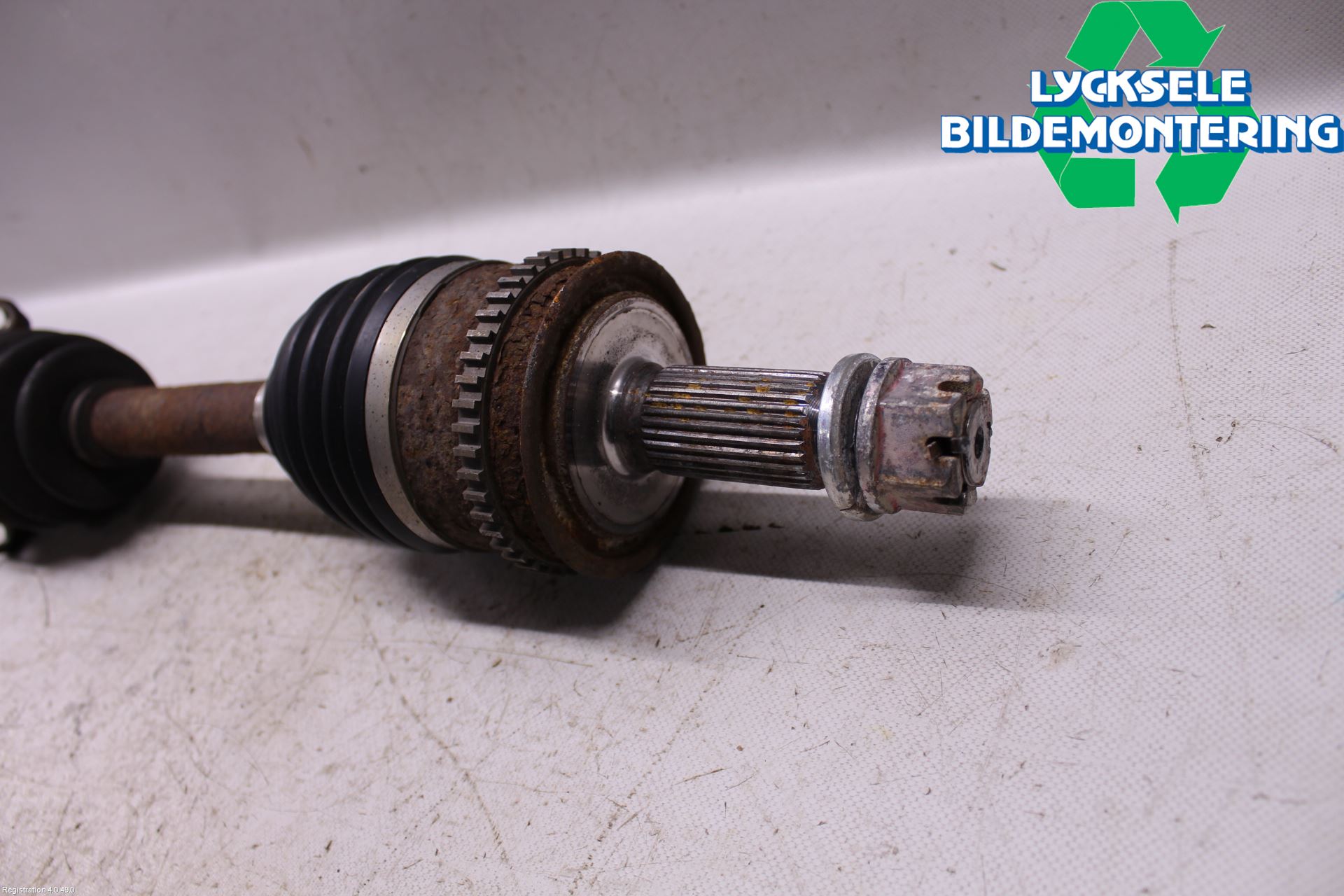 Mitsubishi L200 06-15 Drivaxel Fram Höger