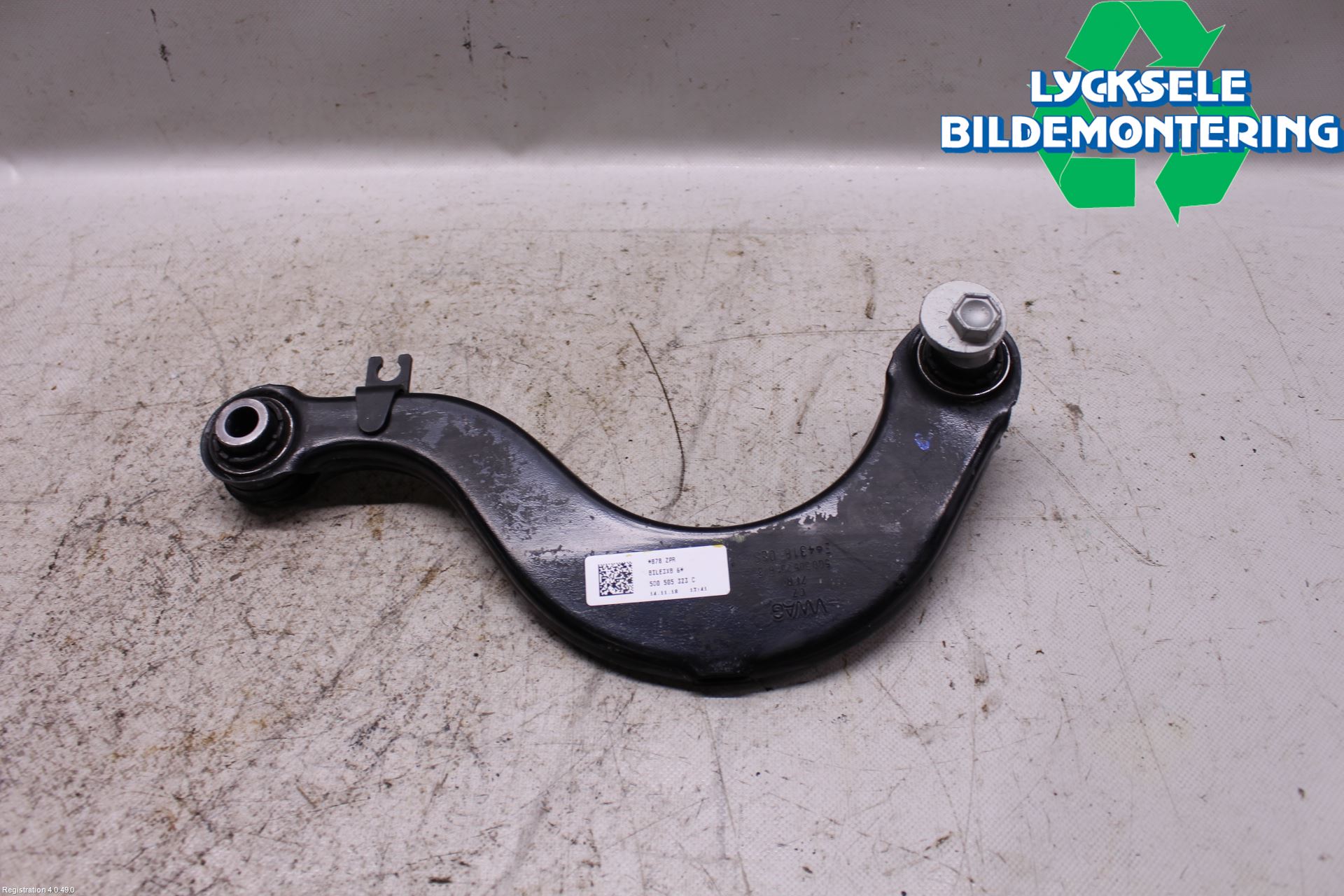 Volkswagen VW TIGUAN 16-24 Bärarm Bak Övre Höger