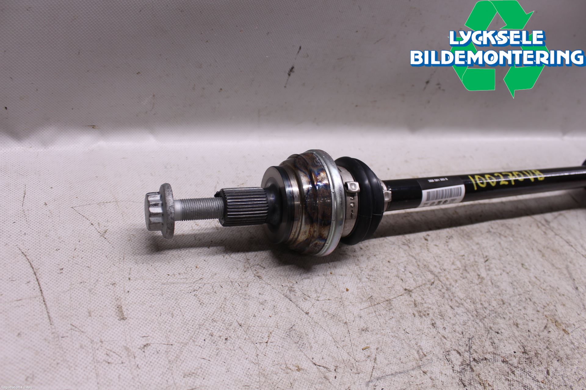 Volkswagen VW TIGUAN 16-24 Drivaxel Bak Vänster