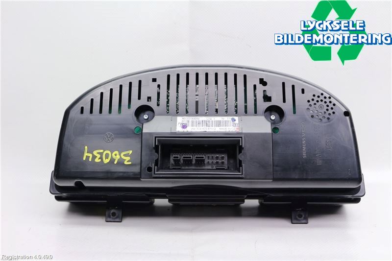 Volkswagen VW PASSAT 05-11 Instrument Komb