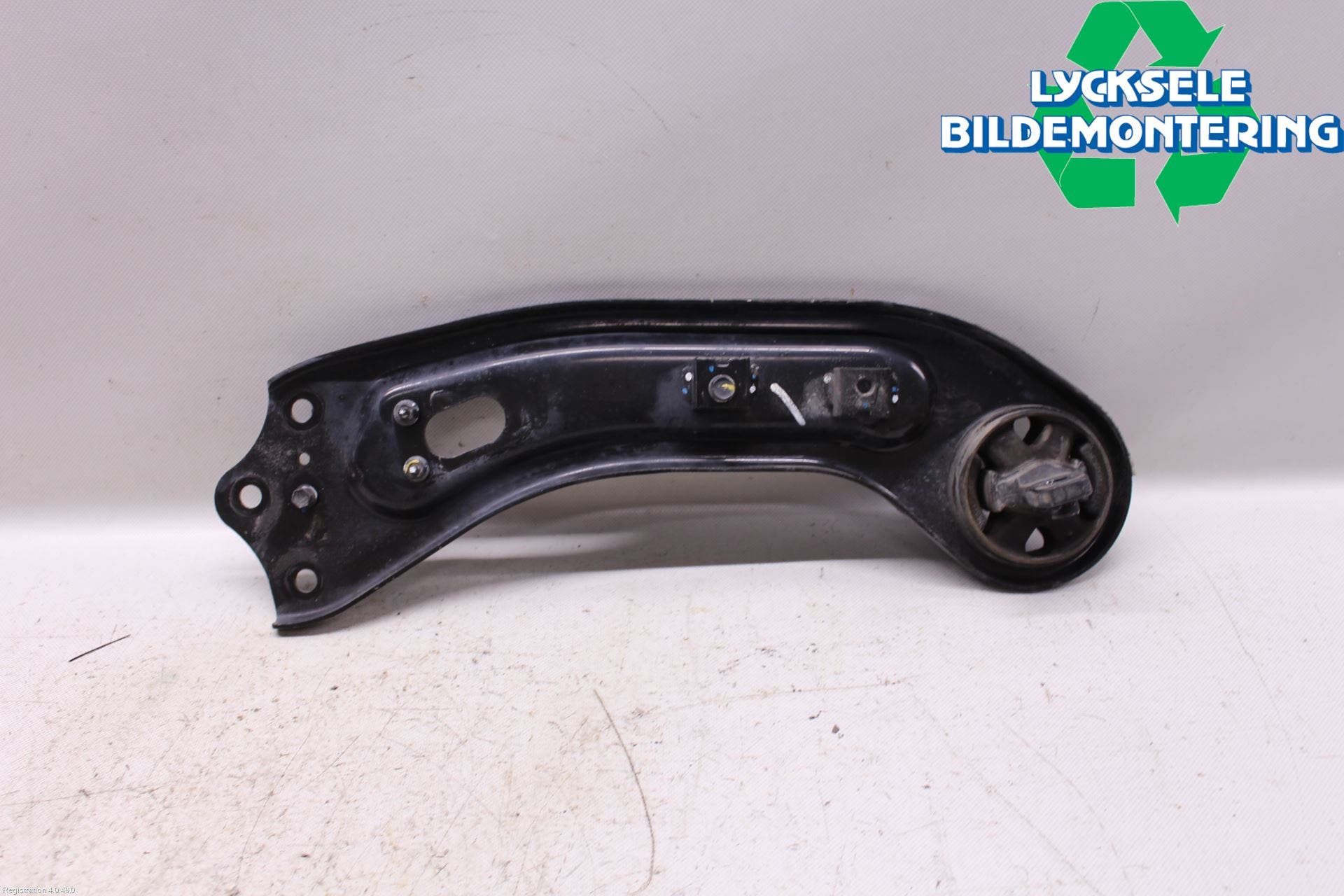 Kia SORENTO 15-20 Bärarm Bak Höger