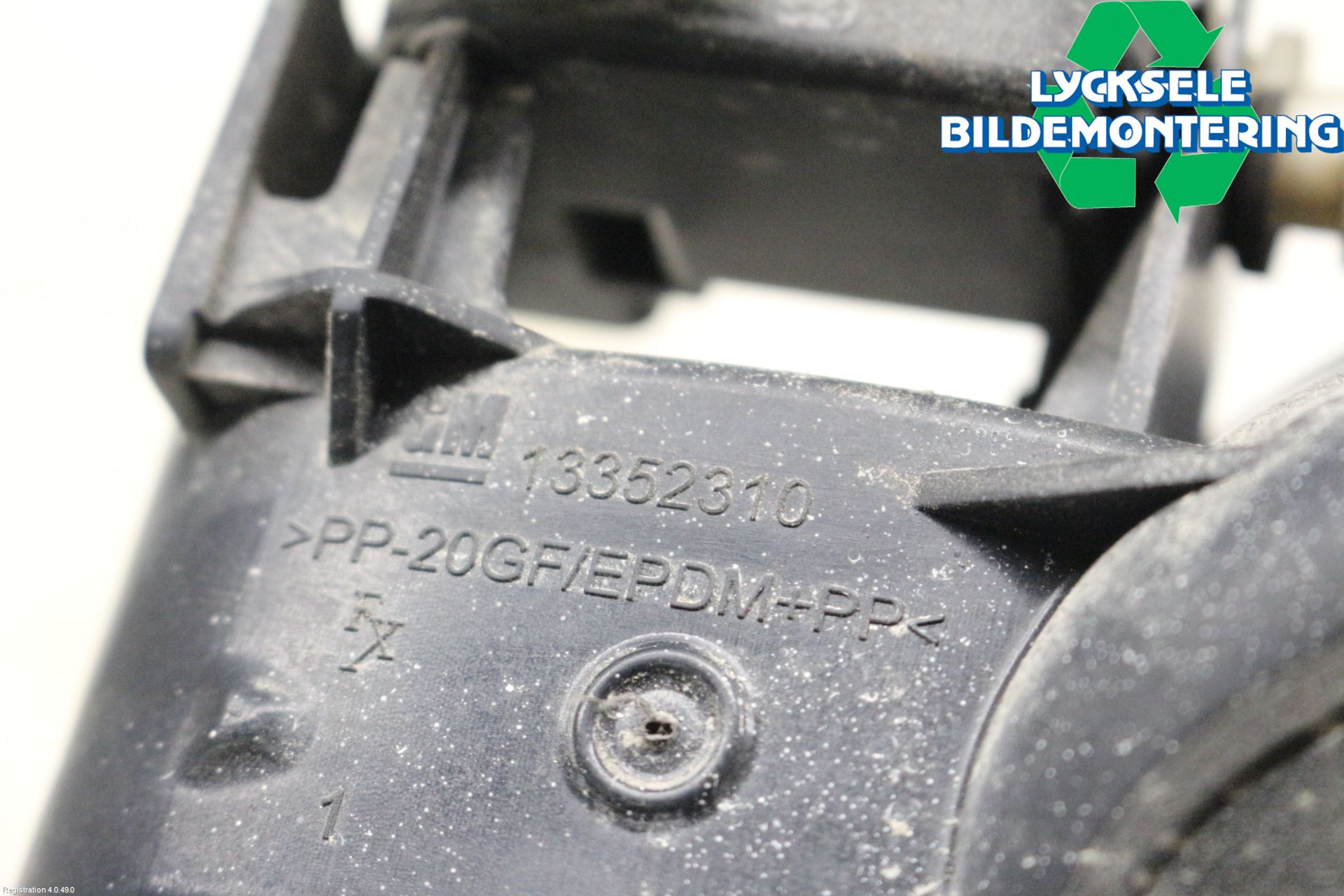 Opel INSIGNIA 09-16 Tanklucka