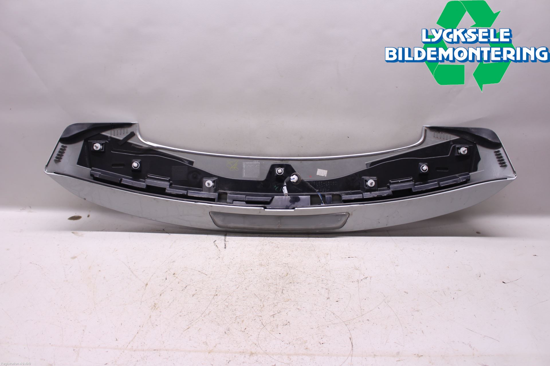 Toyota AVENSIS 09-15 Spoiler Baklucka