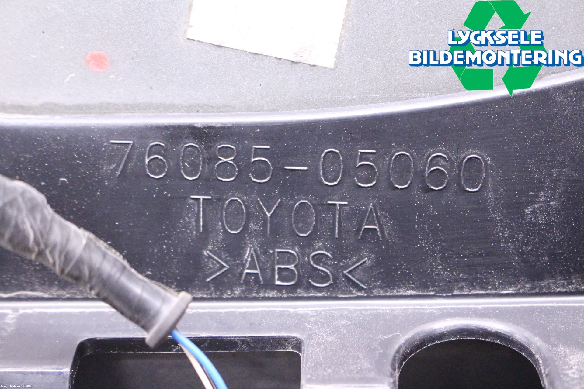Toyota AVENSIS 09-15 Spoiler Baklucka