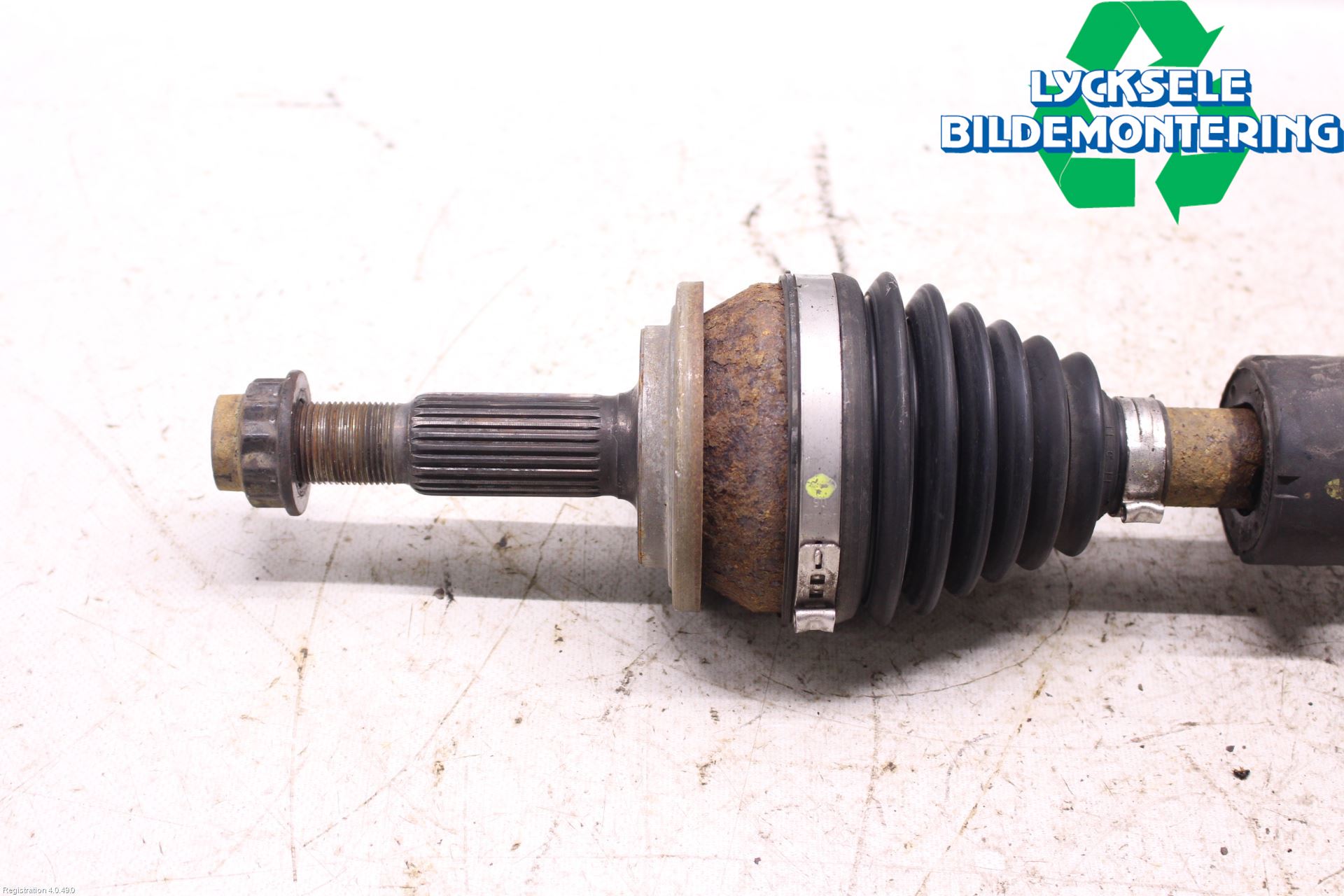 Toyota AVENSIS 09-15 Drivaxel Fram Vänster