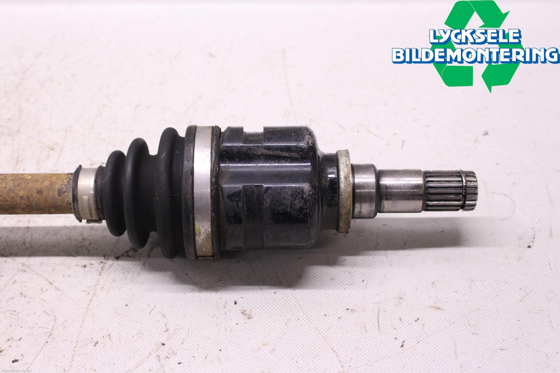 Toyota AVENSIS 09-15 Drivaxel Fram Vänster