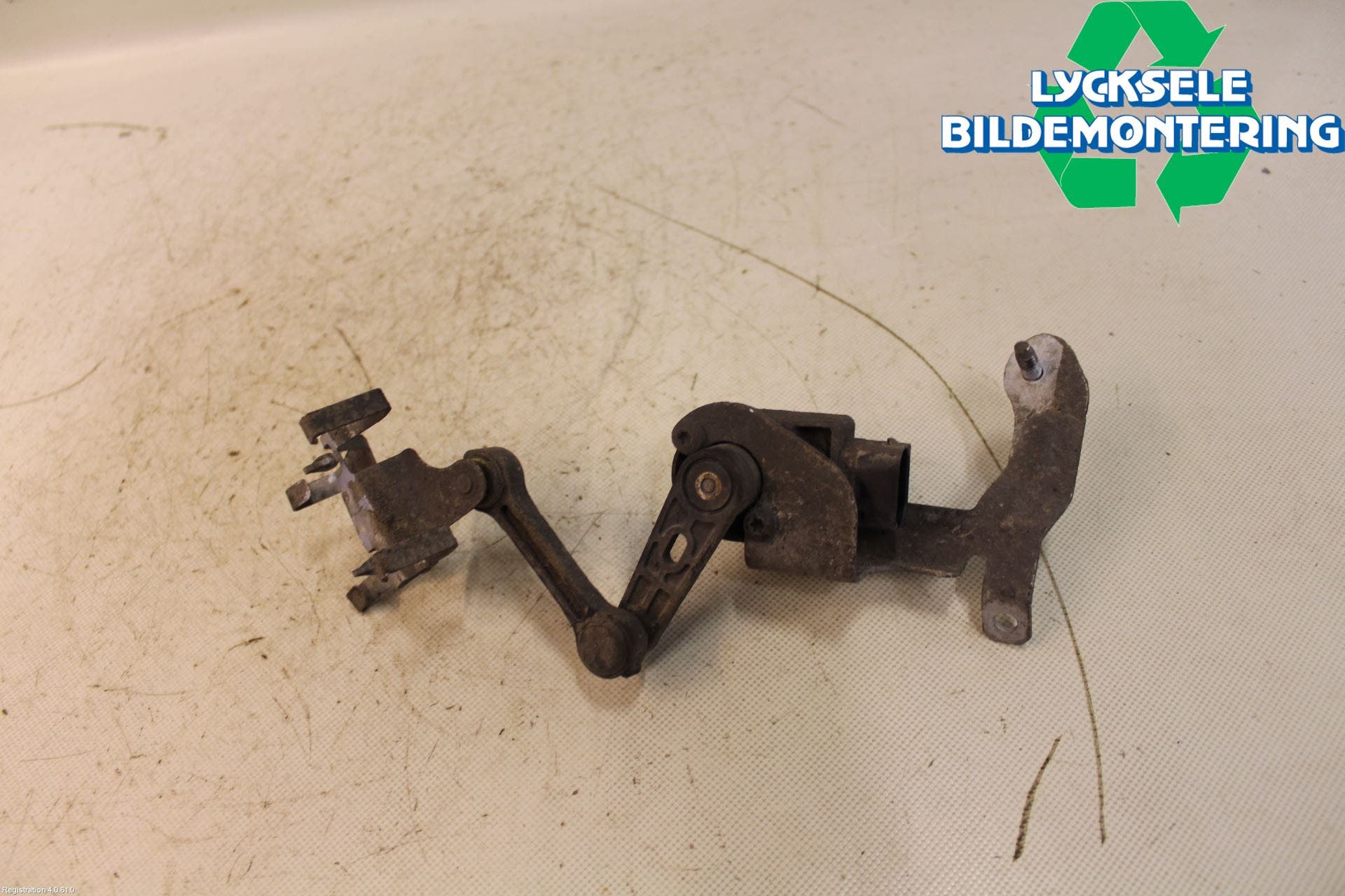 Mercedes-Benz MB E-KLASS (W213) 16-23 Givare Xenon/Ljushöjdsreglering