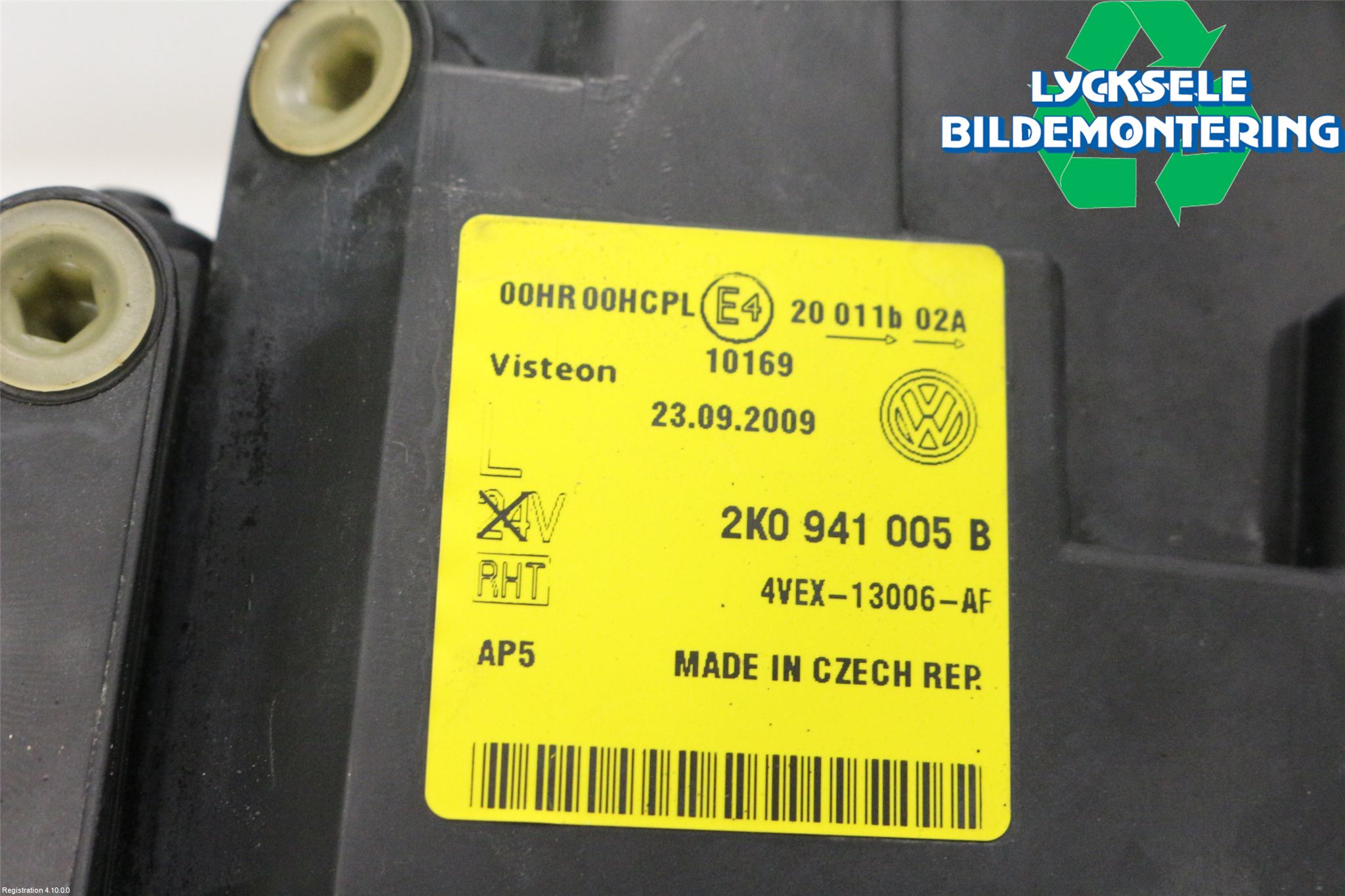 Volkswagen VW CADDY      04-10 Strålkastare Vänster