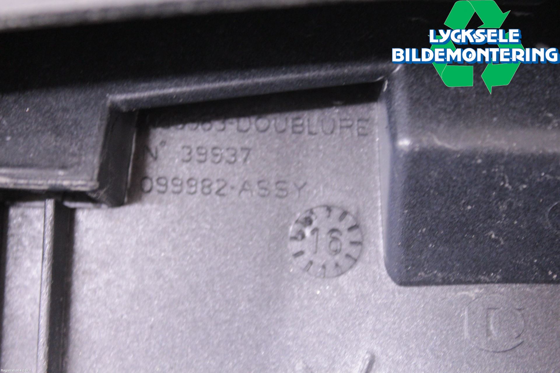 Peugeot 2008 13-20 Spoiler Baklucka