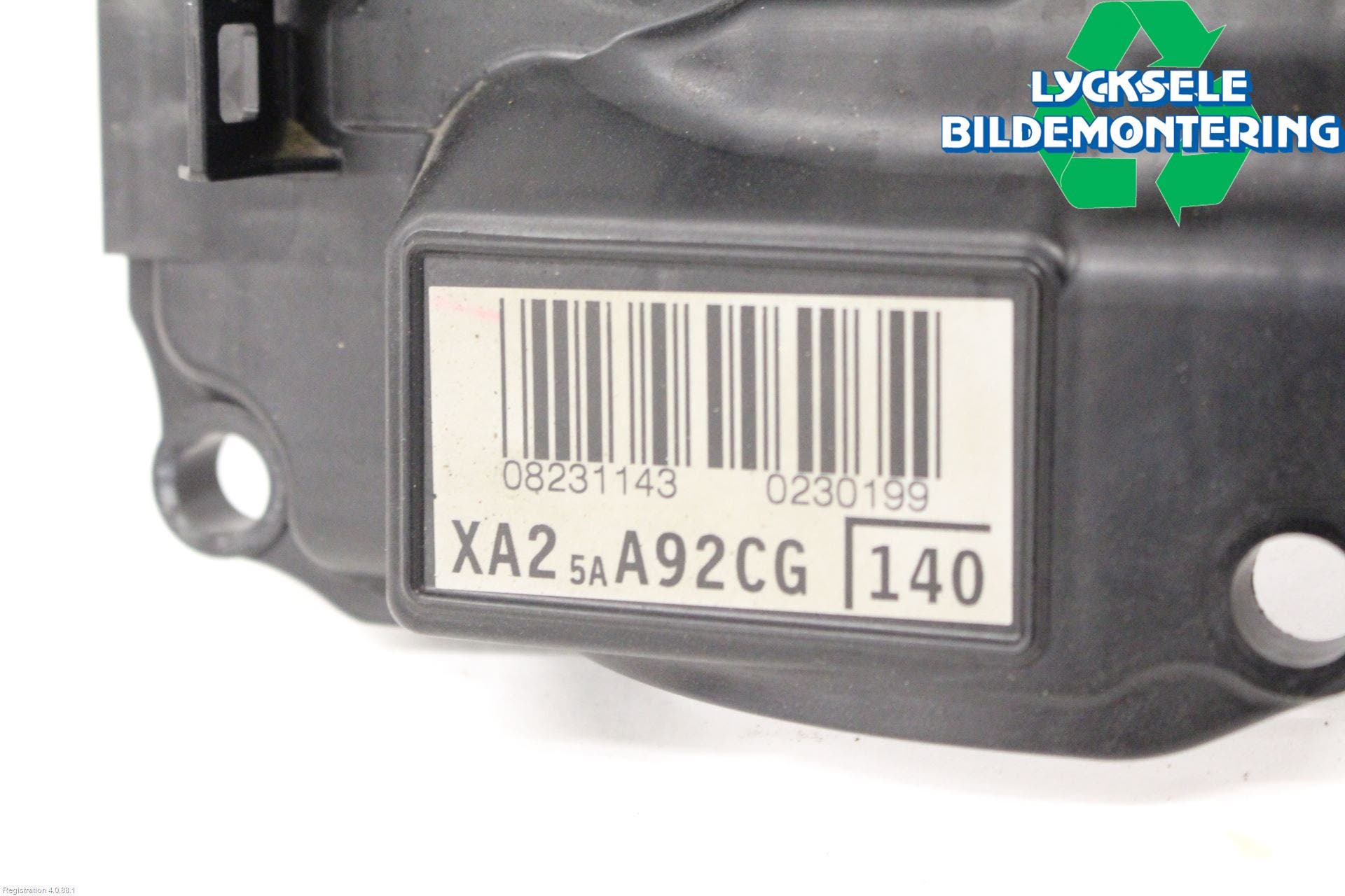 Toyota RAV4 19- Ventilkåpa