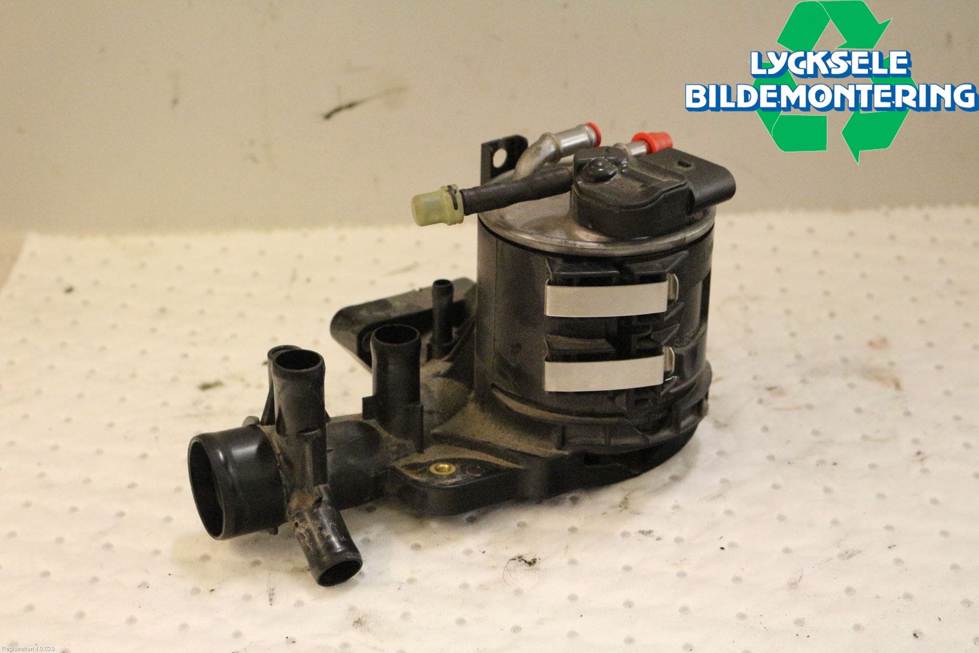 MB GLC-KLASS (X253/C253) 15-22 Bränslefilter-Hållare