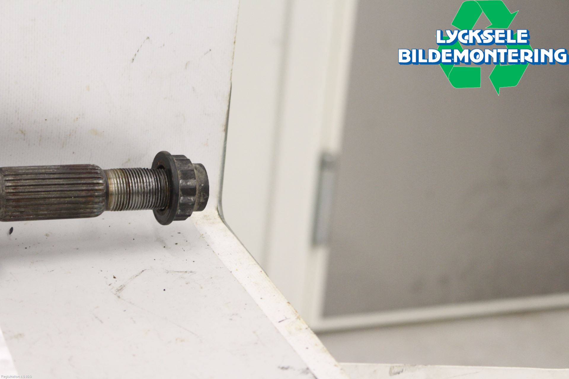 Toyota RAV4 13-18 Drivaxel Bak Vänster